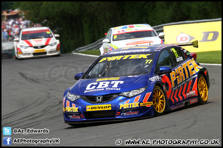 BTCC_and_Support_Oulton_Park_100612_AE_032.jpg