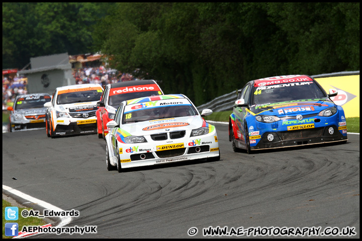 BTCC_and_Support_Oulton_Park_100612_AE_034.jpg