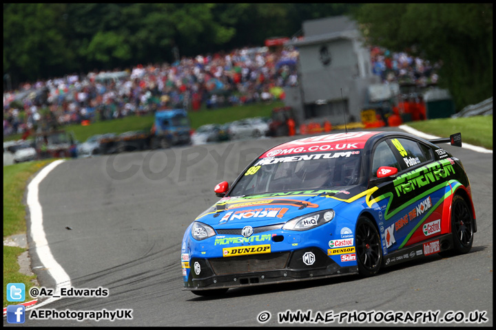 BTCC_and_Support_Oulton_Park_100612_AE_037.jpg