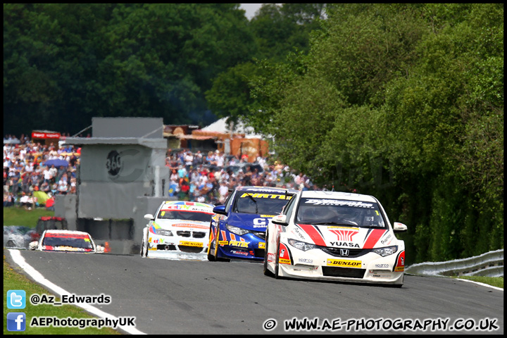 BTCC_and_Support_Oulton_Park_100612_AE_039.jpg