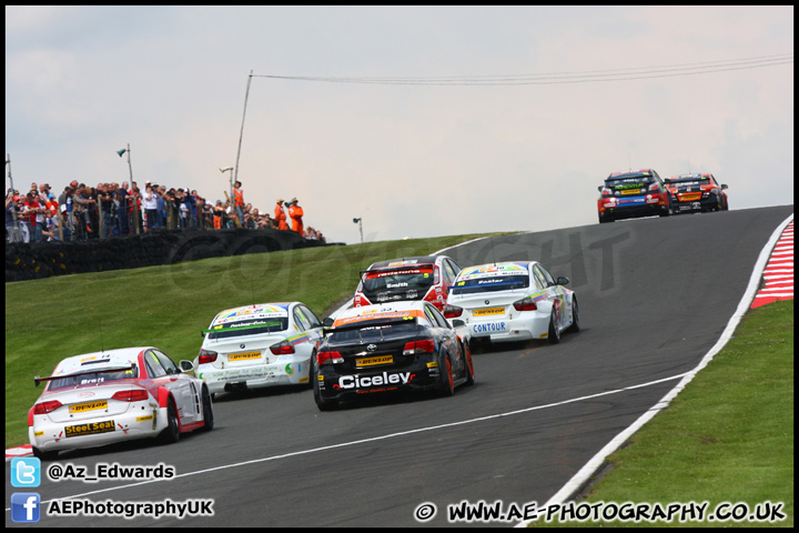 BTCC_and_Support_Oulton_Park_100612_AE_044.jpg