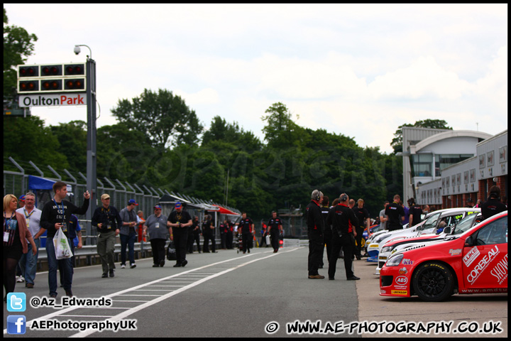 BTCC_and_Support_Oulton_Park_100612_AE_079.jpg