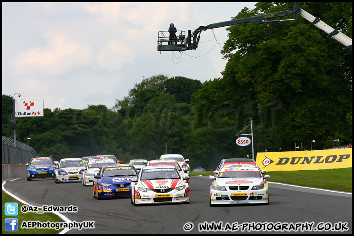 BTCC_and_Support_Oulton_Park_100612_AE_097.jpg