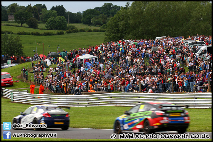 BTCC_and_Support_Oulton_Park_100612_AE_119.jpg