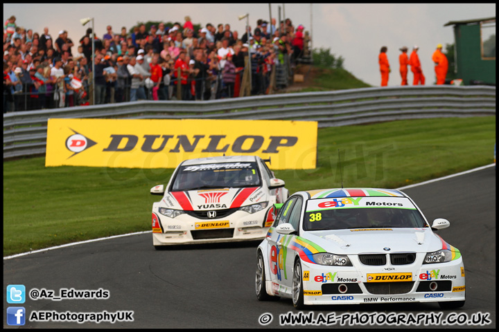 BTCC_and_Support_Oulton_Park_100612_AE_180.jpg