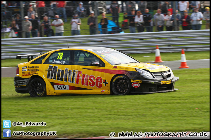 BTCC_and_Support_Oulton_Park_100612_AE_201.jpg