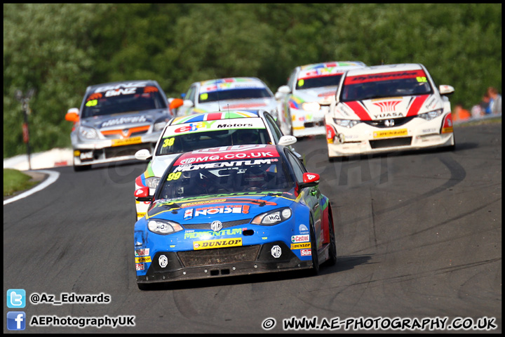 BTCC_and_Support_Oulton_Park_100612_AE_207.jpg