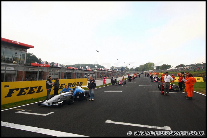 BTCC_and_Support_Brands_Hatch_101010_AE_006.jpg