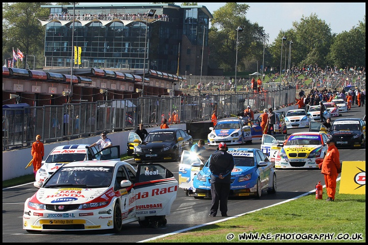 BTCC_and_Support_Brands_Hatch_101010_AE_036.jpg