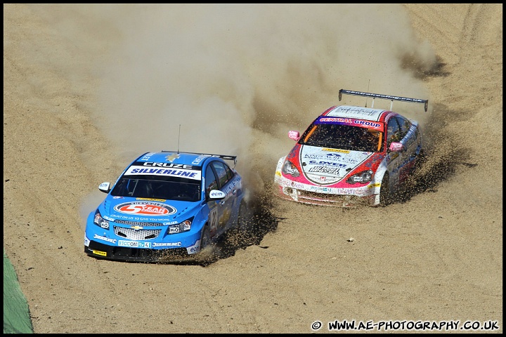 BTCC_and_Support_Brands_Hatch_101010_AE_071.jpg