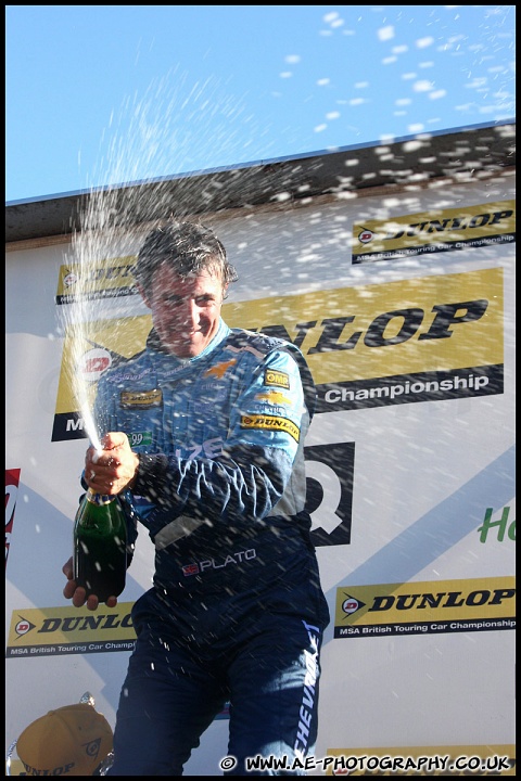 BTCC_and_Support_Brands_Hatch_101010_AE_077.jpg
