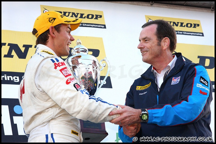 BTCC_and_Support_Brands_Hatch_101010_AE_110.jpg