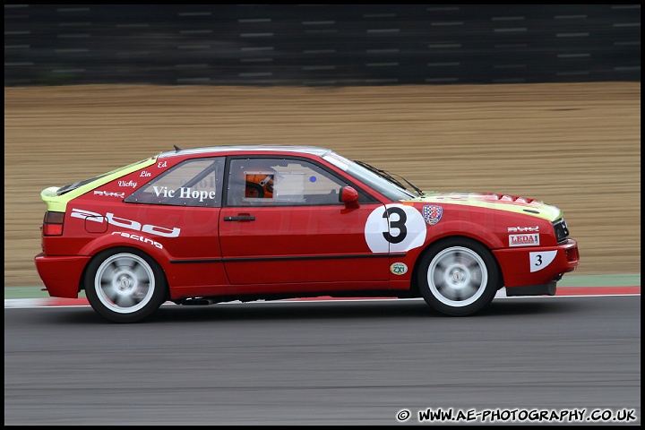 BRSCC_Championship_Racing_Brands_Hatch_120610_AE_014.jpg