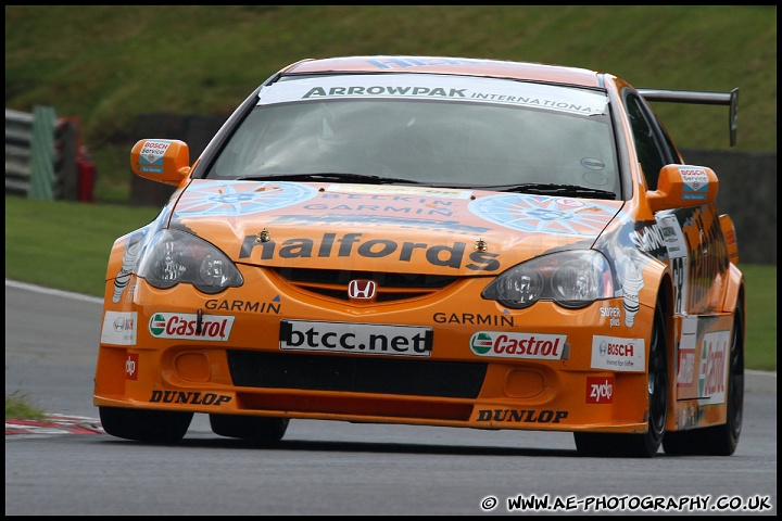 BRSCC_Championship_Racing_Brands_Hatch_120610_AE_030.jpg