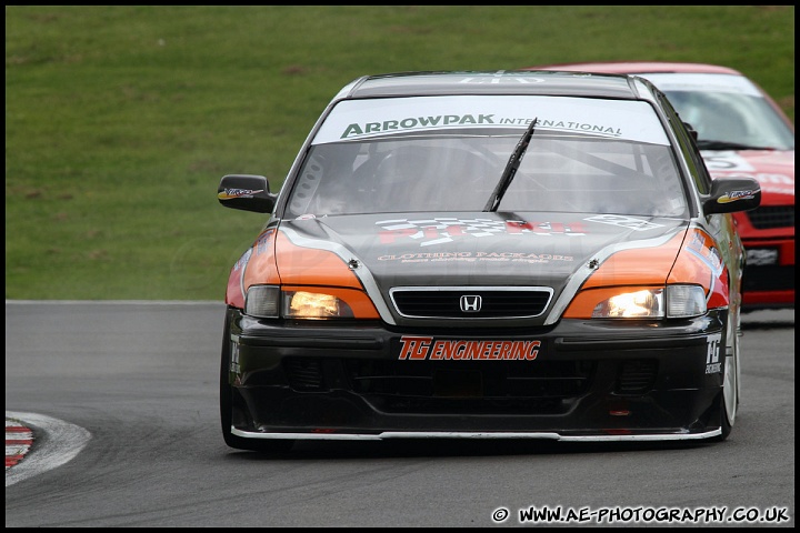 BRSCC_Championship_Racing_Brands_Hatch_120610_AE_036.jpg
