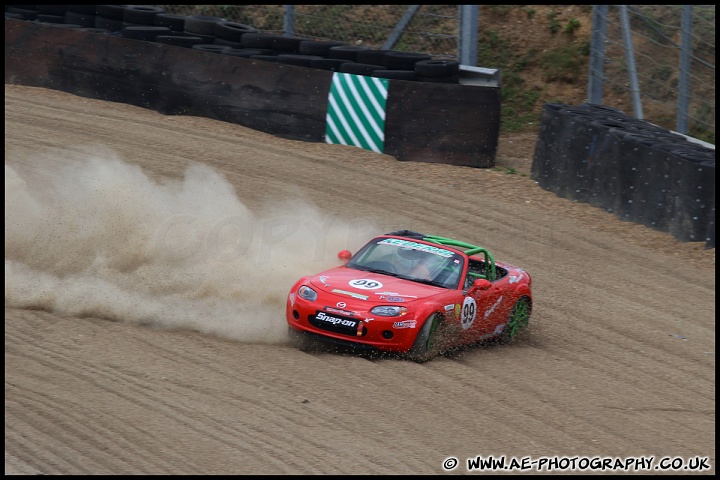 BRSCC_Championship_Racing_Brands_Hatch_120610_AE_052.jpg