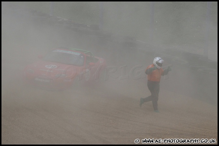 BRSCC_Championship_Racing_Brands_Hatch_120610_AE_054.jpg