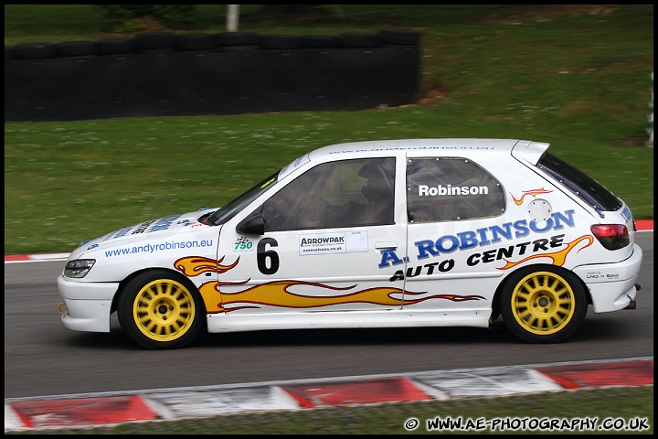 BRSCC_Championship_Racing_Brands_Hatch_120610_AE_079.jpg