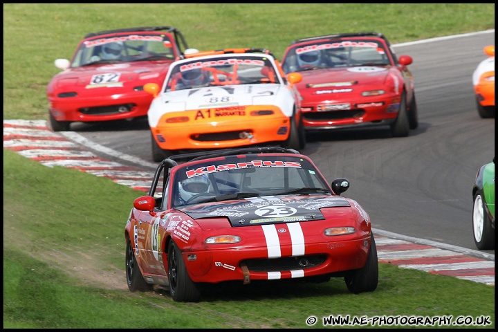 BRSCC_Championship_Racing_Brands_Hatch_120610_AE_112.jpg