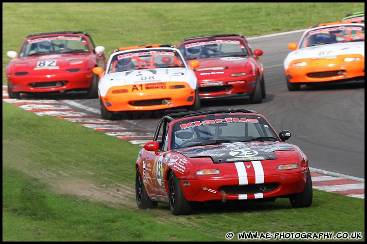 BRSCC_Championship_Racing_Brands_Hatch_120610_AE_113.jpg