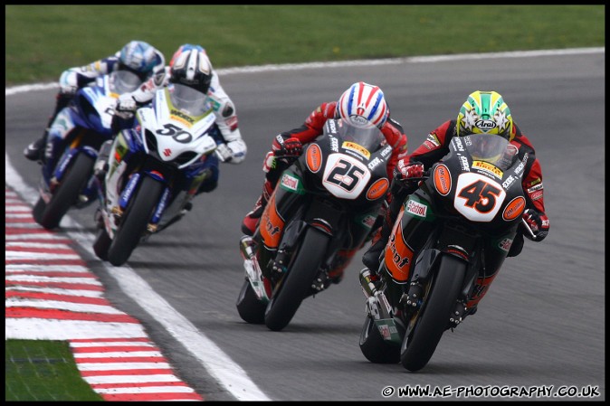 BSBK_and_Support_Brands_Hatch_130409_AE_079.jpg