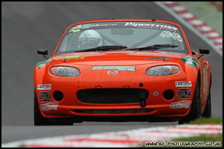 BRSCC_Brands_Hatch_130811_AE_001.jpg