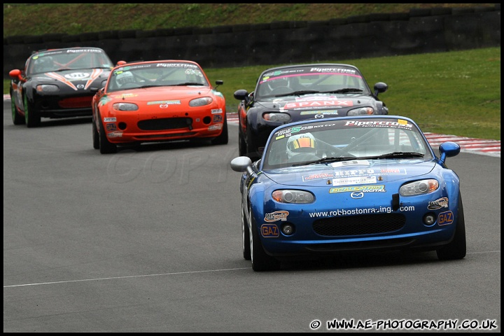 BRSCC_Brands_Hatch_130811_AE_101.jpg