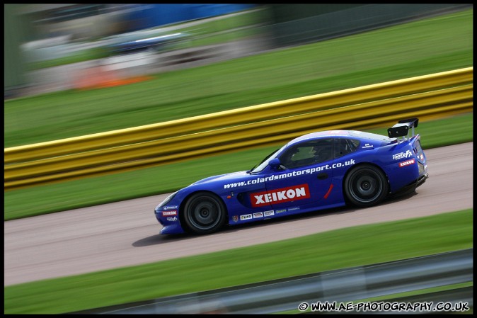 BTCC_Support_Testing_Thruxton_140409_AE_042.jpg