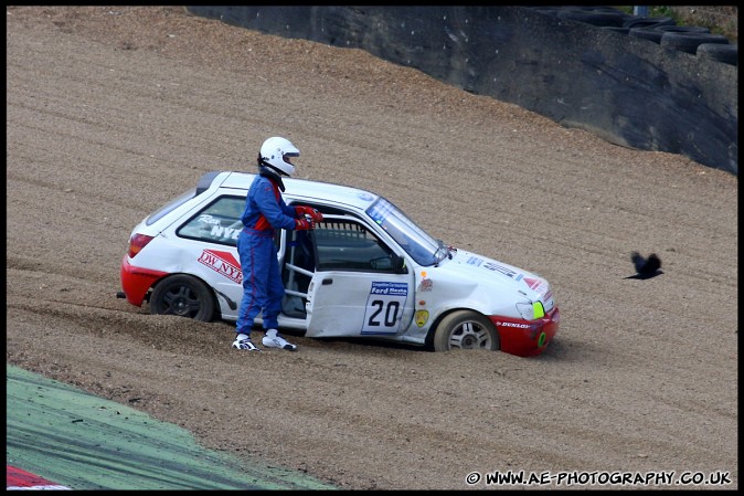 BRSCC_Championship_Racing_Brands_Hatch_140609_AE_028.jpg