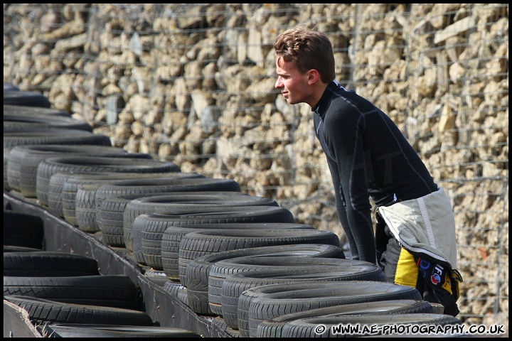 F3-GT_and_Support_Brands_Hatch_180611_AE_116.jpg