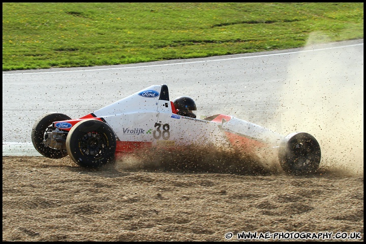 F3-GT_and_Support_Brands_Hatch_180611_AE_119.jpg