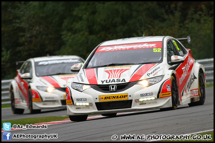 BTCC_and_Support_Brands_Hatch_201012_AE_104.jpg