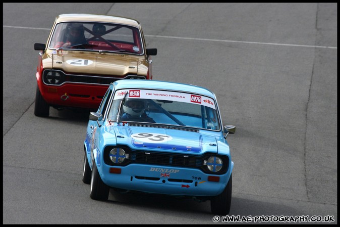 BARC_Championship_Racing_Brands_Hatch_220809_AE_022.jpg