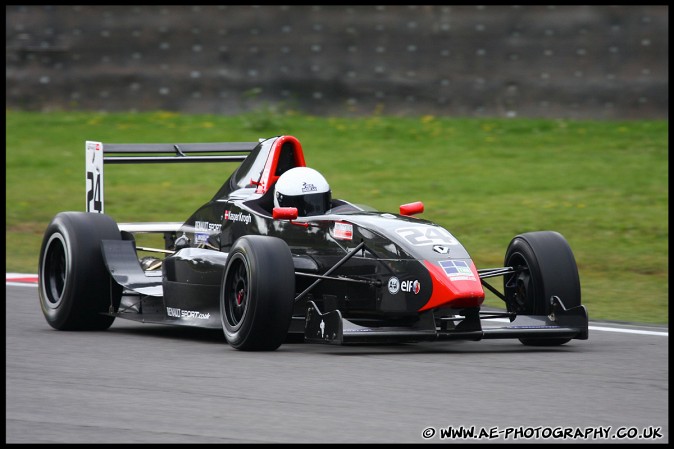 BARC_Championship_Racing_Brands_Hatch_220809_AE_024.jpg