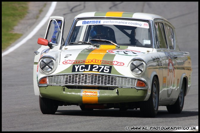 BARC_Championship_Racing_Brands_Hatch_220809_AE_065.jpg