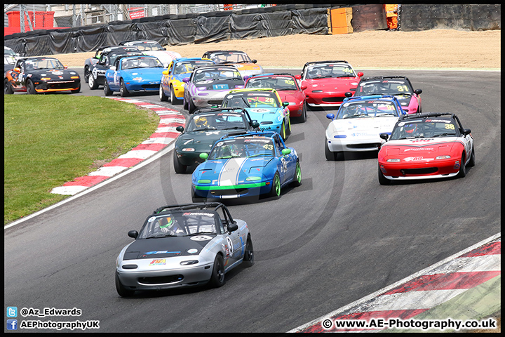 750MC_Brands_Hatch_24-04-16_AE_076.jpg