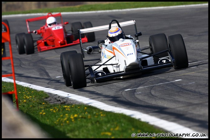 750_Motor_Club_Brands_Hatch_250409_AE_002.jpg