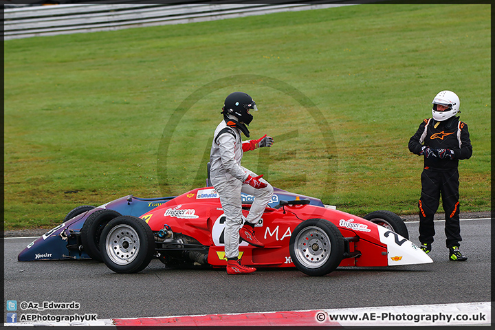 750MC_Brands_Hatch_26-04-15_AE_366.jpg