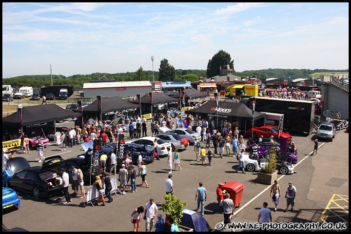 Modified_Live_Brands_Hatch_270610_AE_045.jpg