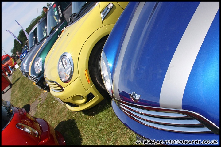 Modified_Live_Brands_Hatch_270610_AE_055.jpg