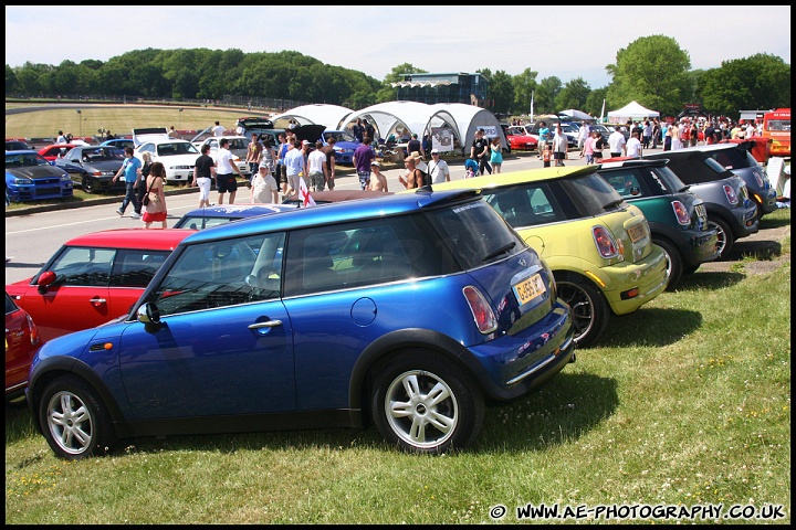 Modified_Live_Brands_Hatch_270610_AE_056.jpg