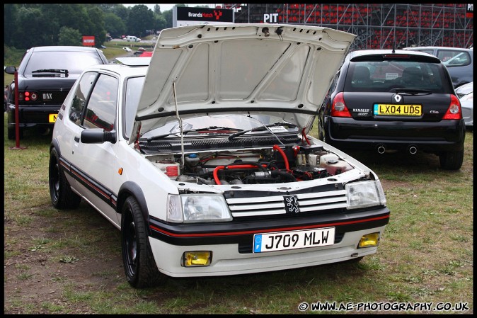 Modified_Live_Brands_Hatch_280609_AE_078.jpg