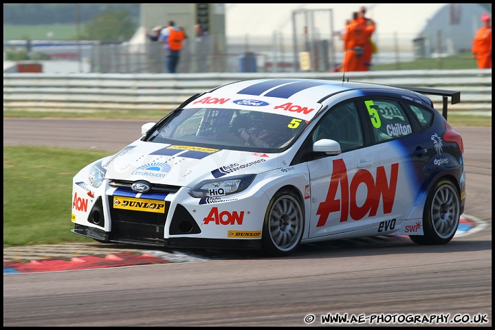 BTCC_and_Support_Thruxton_300411_AE_022.jpg