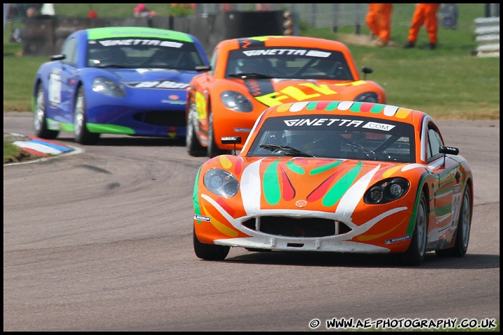 BTCC_and_Support_Thruxton_300411_AE_034.jpg