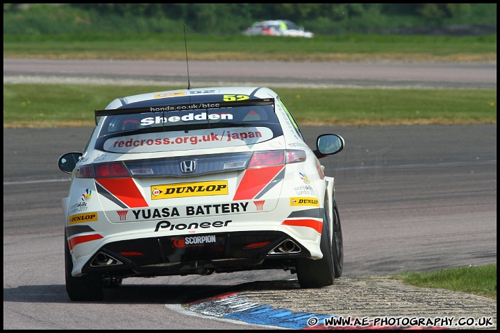 BTCC_and_Support_Thruxton_300411_AE_040.jpg
