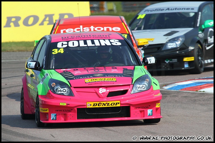 BTCC_and_Support_Thruxton_300411_AE_058.jpg