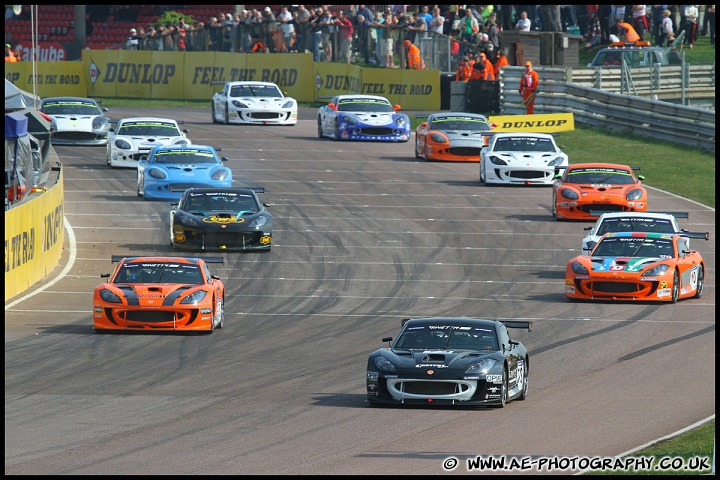 BTCC_and_Support_Thruxton_300411_AE_079.jpg