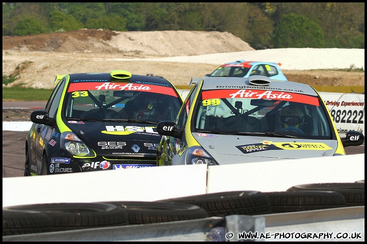 BTCC_and_Support_Thruxton_300411_AE_083.jpg