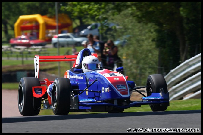 BTCC_and_Support_Oulton_Park_300509_AE_046.jpg