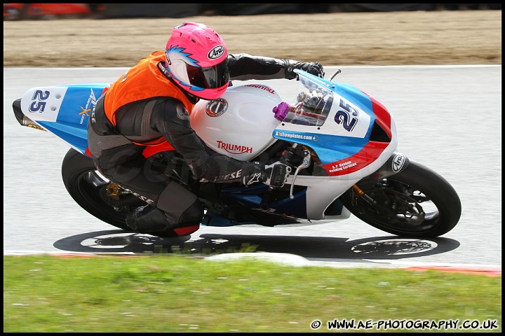 BEMSEE_and_MRO_Brands_Hatch_300711_AE_057.jpg